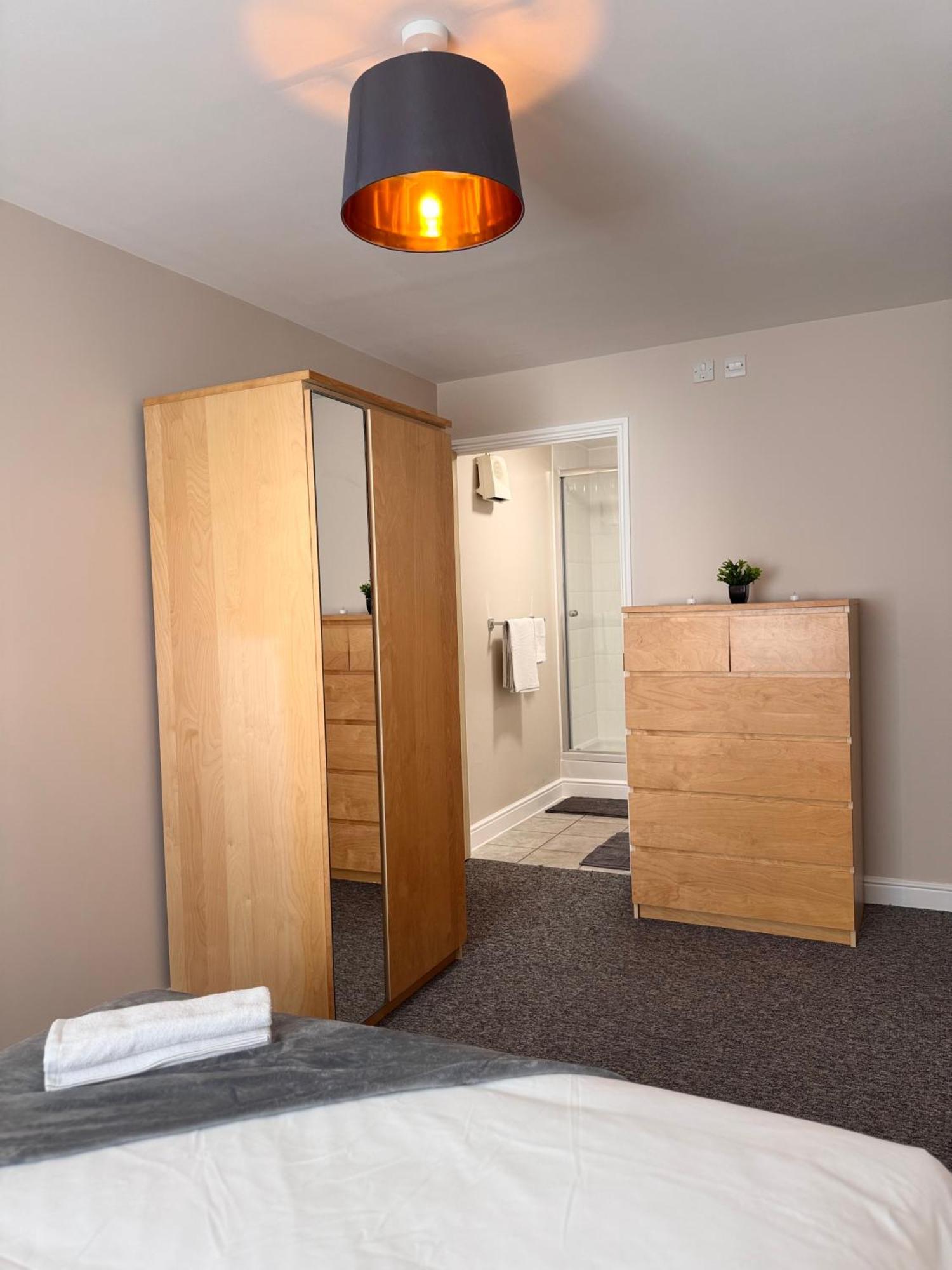 Apartment Bounds Luxurious Hideaway London