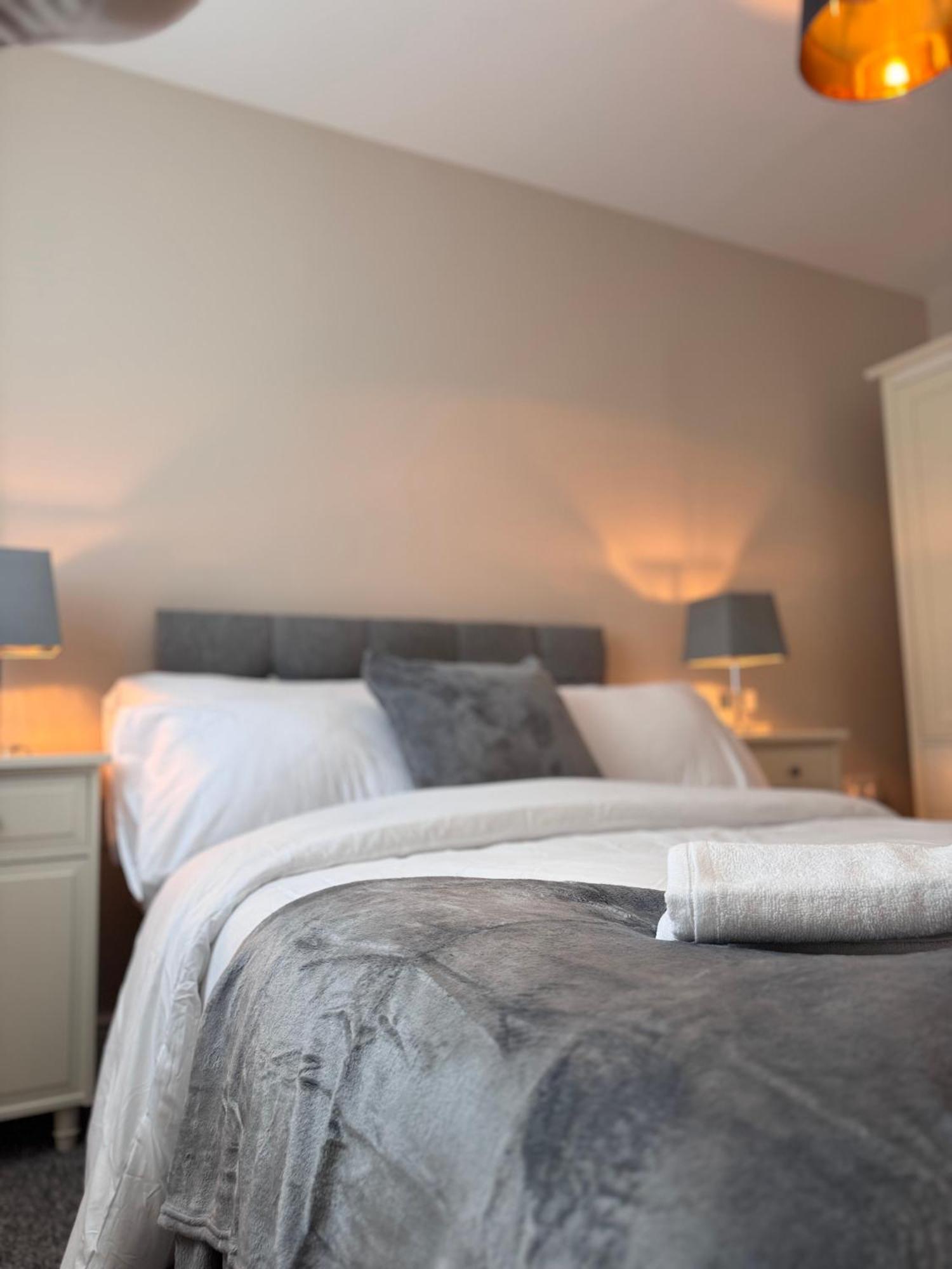 Bounds Luxurious Hideaway Apartment *